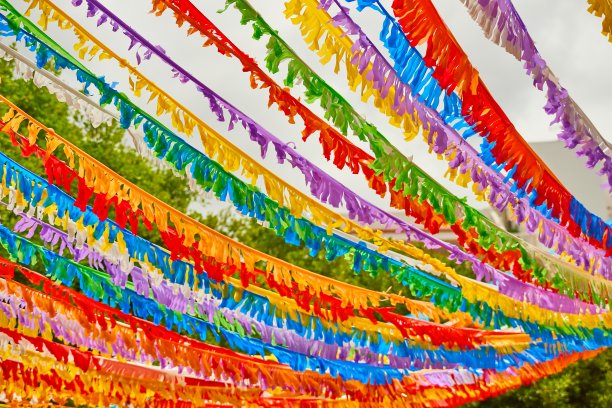 彩旗街道装饰图片下载