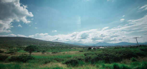 萨莫拉米却肯田图片下载