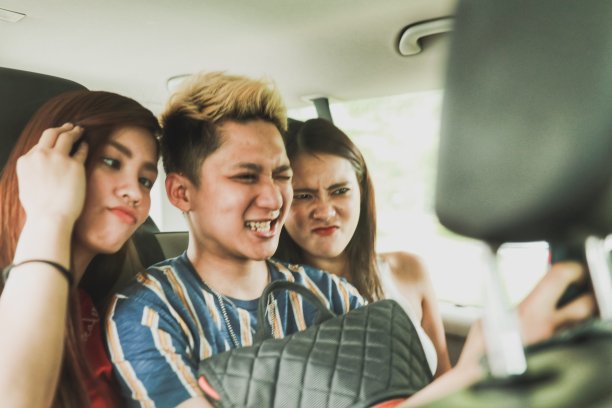 汽车驾驶图片下载