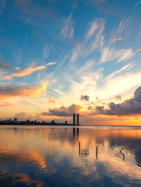 皮纳流域美丽的日出图片下载