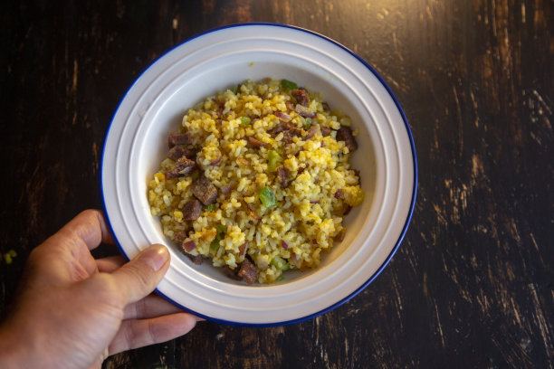 自制辣椒牛肉炒饭图片下载