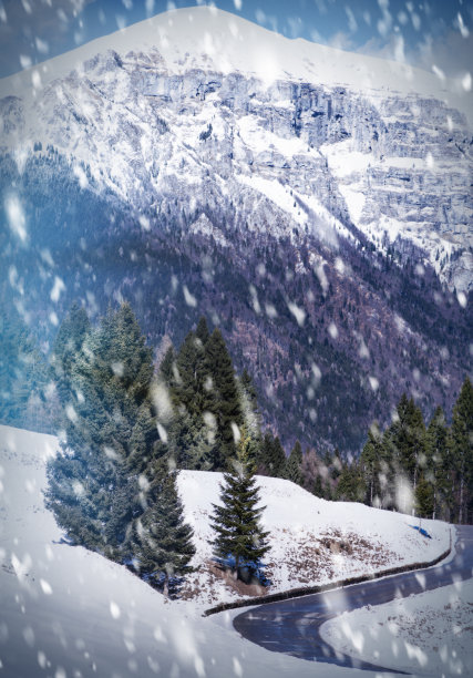 冬天意大利阿尔卑斯山脉图片下载