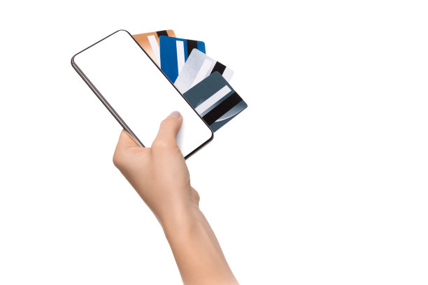 女人手里拿着黑屏手机和信用卡图片下载