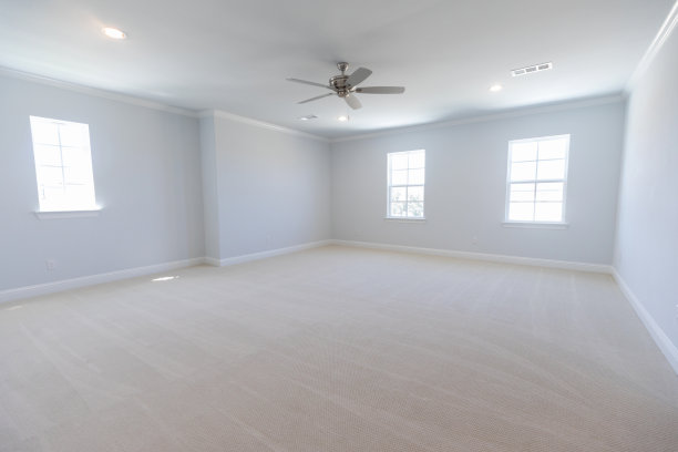 家里空荡荡的房间图片下载