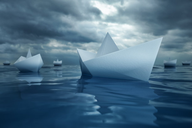 海上的纸船图片下载