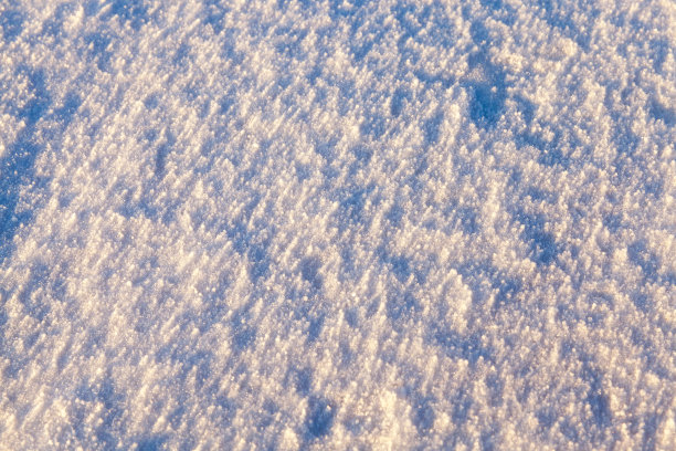 被雪覆盖的土地图片下载