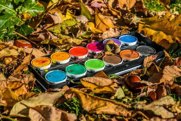 秋天的水漆盒图片下载