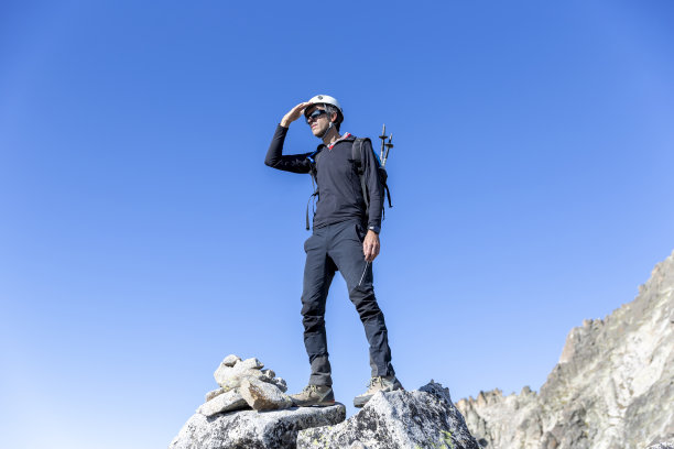 人小径徒步旅行图片下载