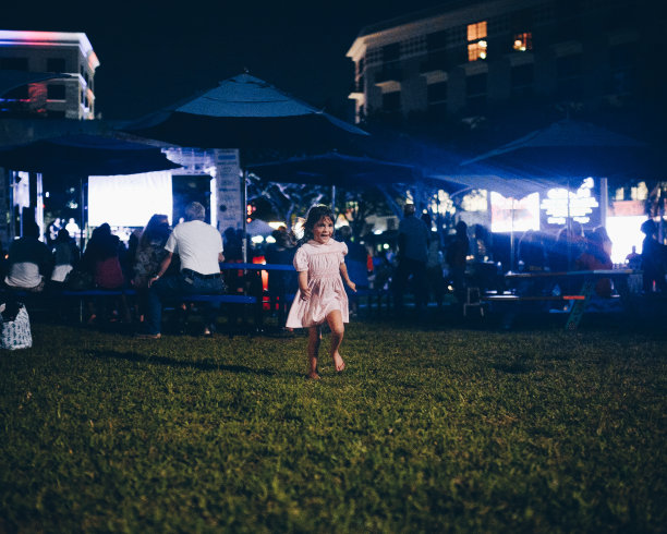 孩子和音乐会图片下载