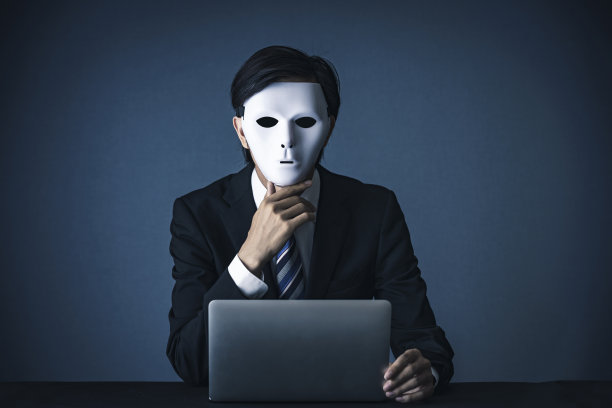 一个戴着白色面具的商人图片下载