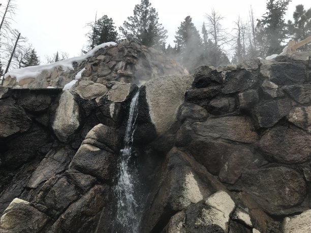 冬天的科罗拉多温泉图片下载