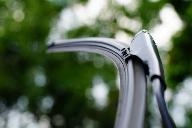 汽车刮水器图片下载