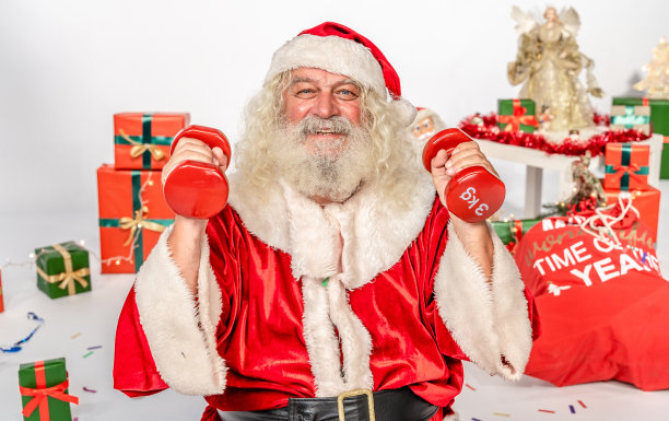 用哑铃训练圣诞老人图片下载