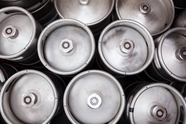 啤酒桶图片下载