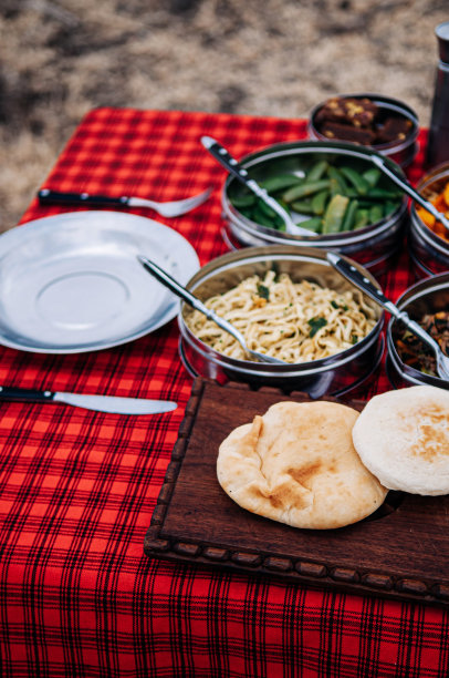 非洲坦桑尼亚美食与烤薄饼图片下载