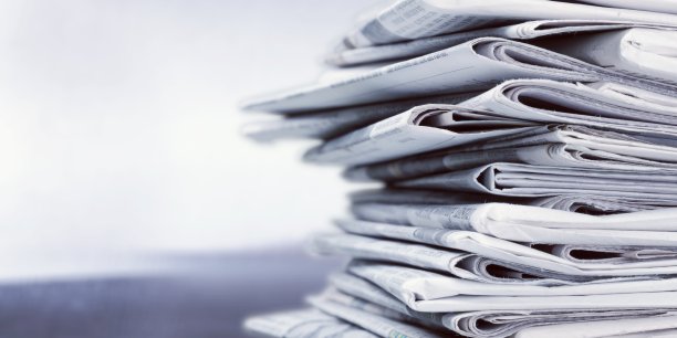 报纸。素材图片