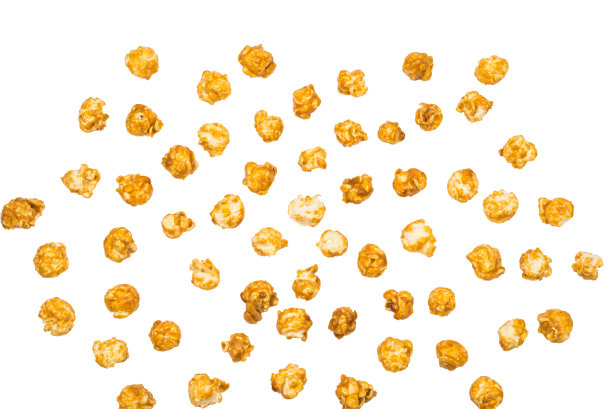 焦糖爆米花孤立在白色背景。图片下载