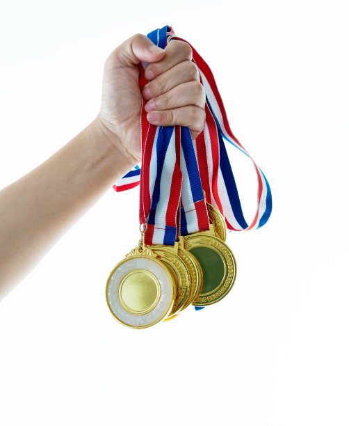 人类手握金牌素材图片