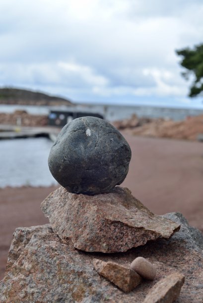 海边的石头图片下载