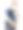 一个十几岁的男孩对着麦克风唱歌并做手势。非常情绪化。图片下载