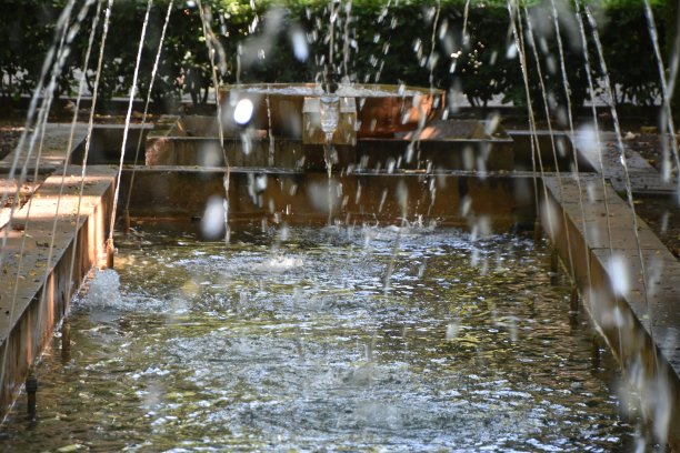 帕尔马的地中海喷泉图片下载