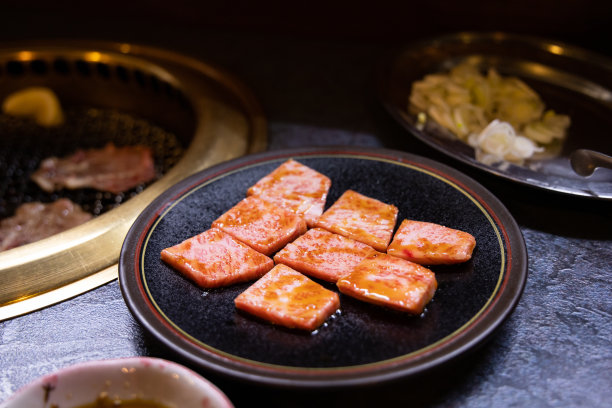 飞田牛肉是日本最好的牛肉之一。图片下载