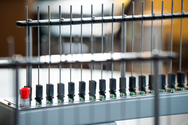 一个不寻常的电子管安装图片下载