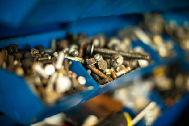 各种尺寸的螺钉图片下载