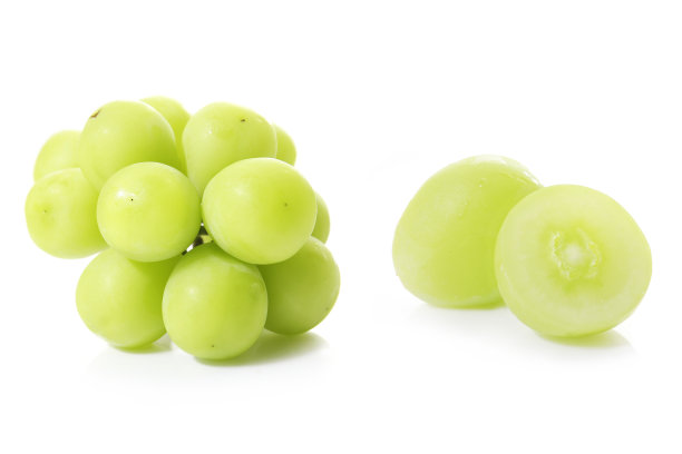 鲜亮的马斯喀特在白色的背景图片下载