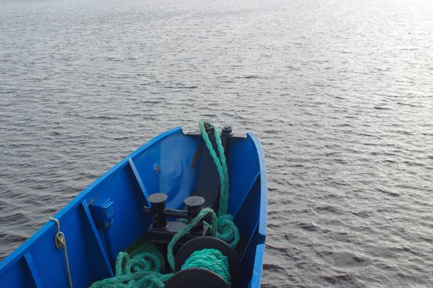 双体船的船头图像图片下载