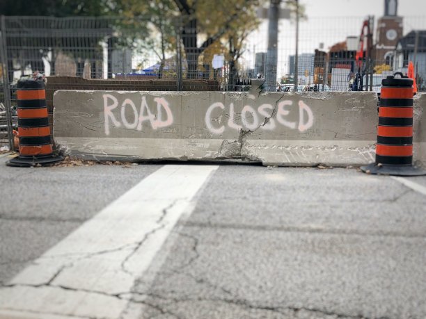 道路封闭-道路建设图片下载
