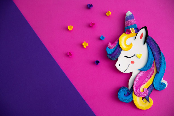 彩色和有趣的独角兽背景图片下载