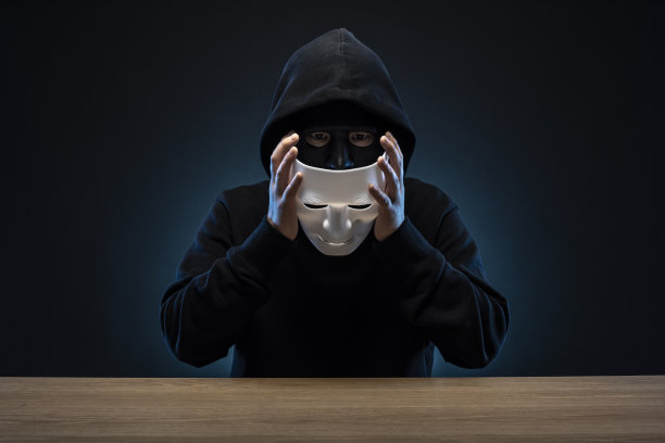 穿帽衫的蒙面人图片下载