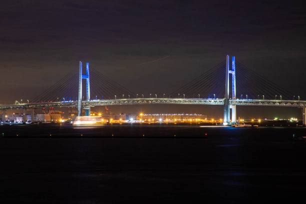 横滨海湾大桥夜景图片下载