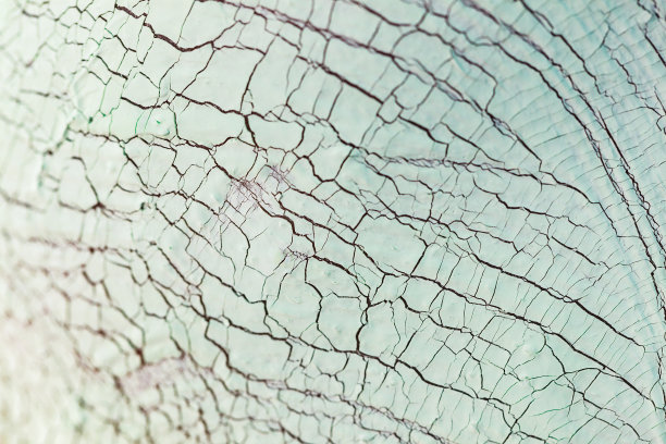 干裂的泥面膜对皮肤有质感图片下载