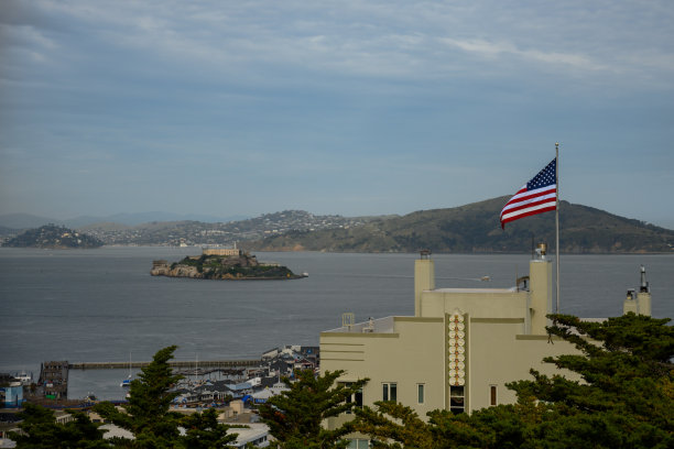 从科伊特塔俯瞰恶魔岛图片下载