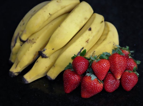 美味的有机草莓图片下载