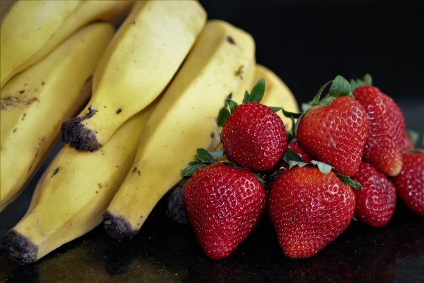 美味的有机草莓图片下载