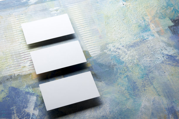 名片空白。模型上的彩色背景。平的。文本复制空间图片下载