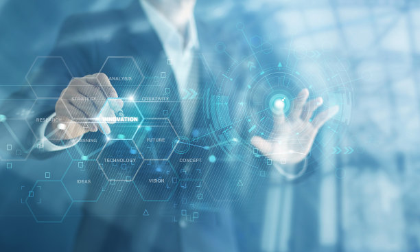 商家触字创新界面虚拟屏幕，创新科技经营理念。图片下载