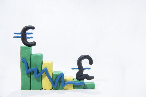 货币市场的抽象照片。孤立在白色背景上。图片下载