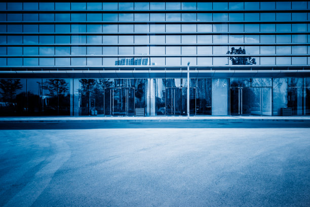 市中心的户外现代化办公大楼图片下载