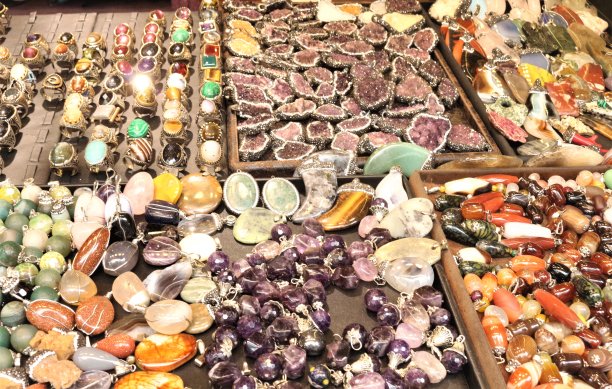 4K珠宝展台照片图片下载