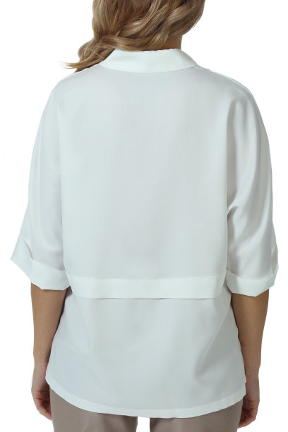 白色的夏季短袖衬衫上衣上的模特剪特写照片图片下载