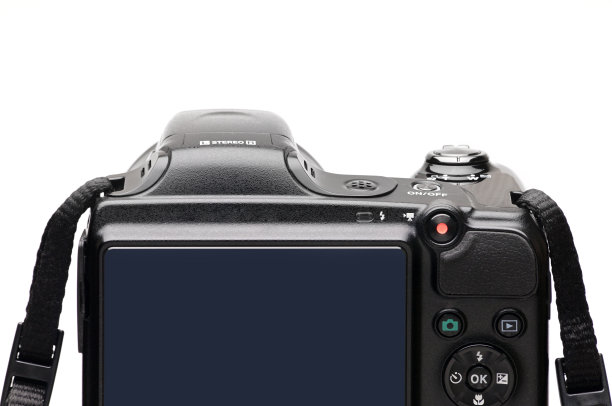 白色背景上的数码相机图片下载