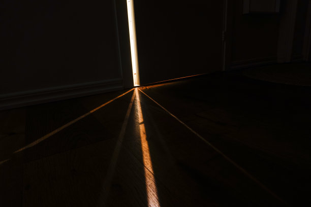 走廊浴室灯图片下载