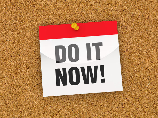 现在就做!日历在木板- 3D渲染图片下载