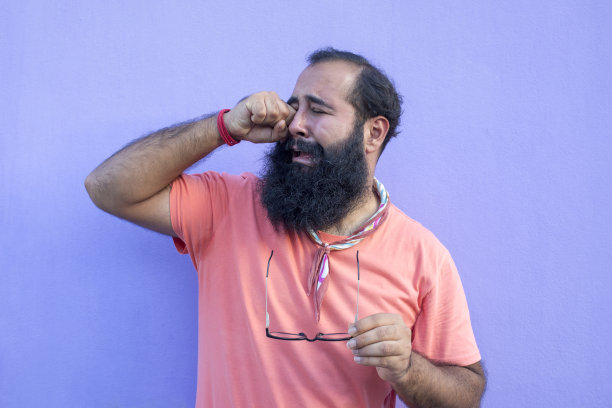 沮丧的男性少年。37、真实的人情绪，累了，累了图片下载