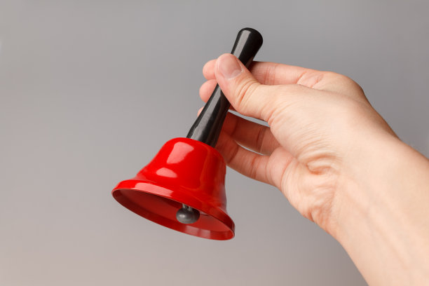 红色的钟图片下载