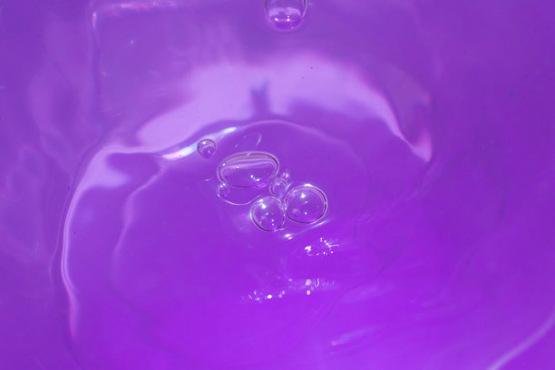 紫色水漩涡效应图片下载